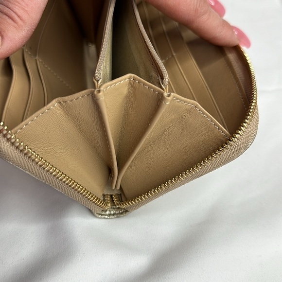 JIMMY CHOO FILIPA Star-embossed Leather Wallet GOLD Leather Signat… - Picture 11 of 17